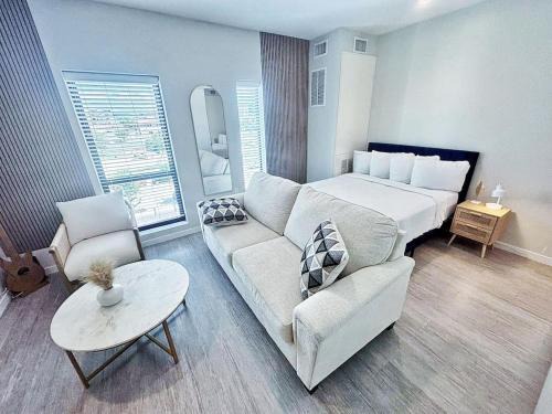 Downtown Des Moines Apartment | Cloud Nine Studio