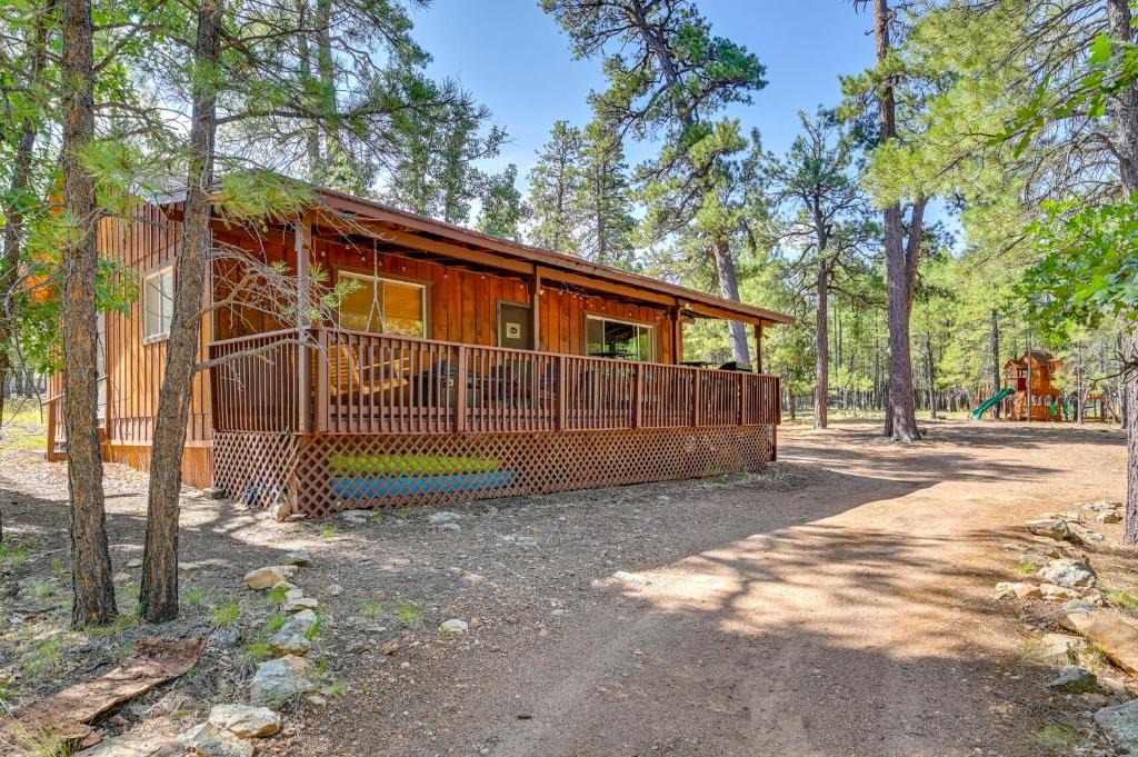 Happy Jack House | Coconino Cabin w/Kayaks ~ 13 Mi to Reservoir