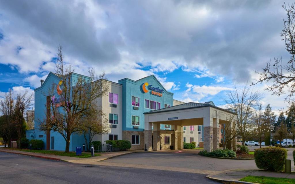 Springfield Hotel | Comfort Suites Springfield-Eugene