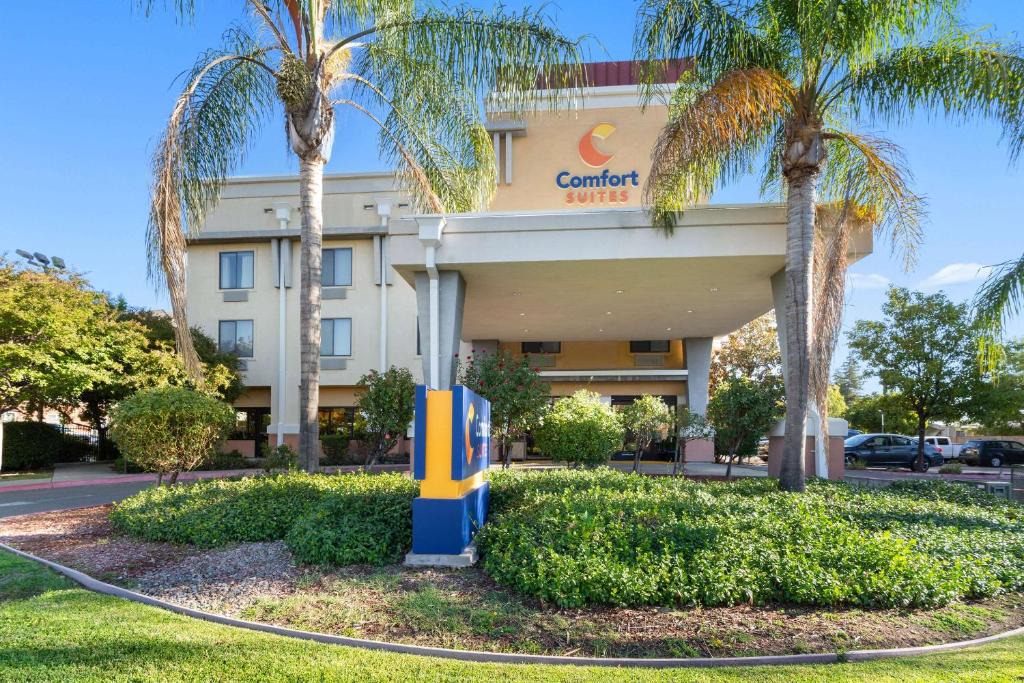Nut Tree Hotel | Comfort Suites Vacaville-Napa Valley Area