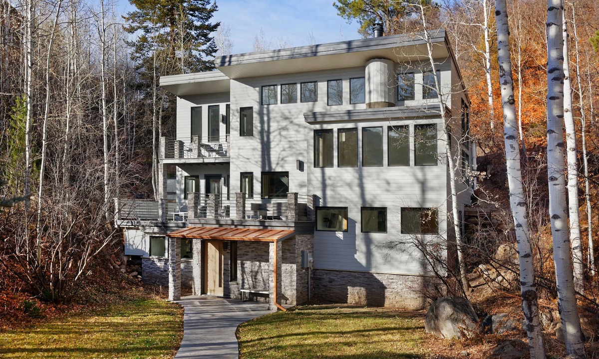 Mountain Valley House | Contemporary Mountain Bliss in ASPEN