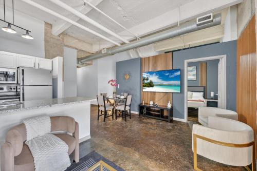 River Market Apartment | Convenient 2BR Stay in Prime Kansas Location
