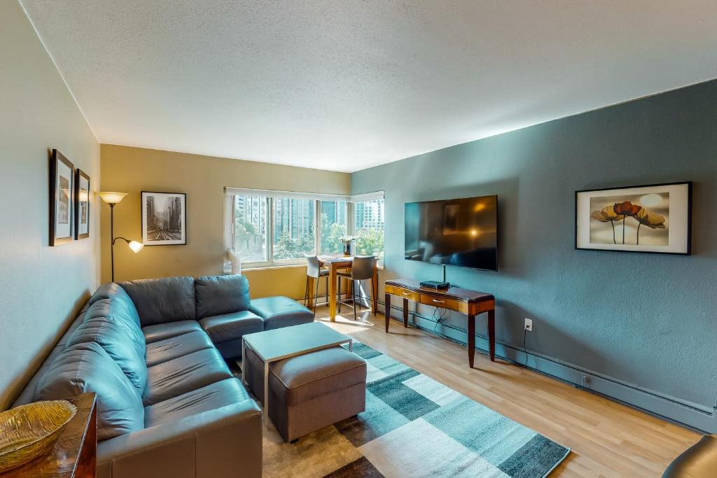 Downtown Seattle Apartment | Convention Suite