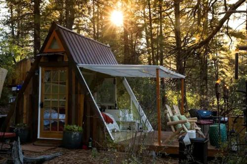 Orderville House | Convertible A-Frame Cabin with Epic Deck Views & Outdoor Shower in Mount Carmel, Utah
