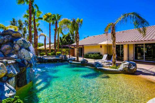 Bermuda Dunes House | Cool Pool Retreat + Casita