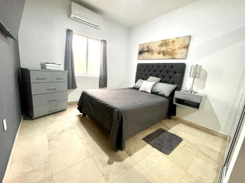 La Paz Apartment | Costal Calm