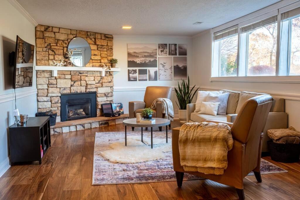 Cottonwood Heights House | Cottonwood Heights - Lower Level of Mountain Home!