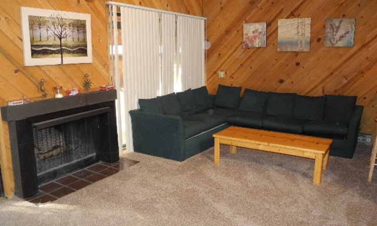 Mammoth Lakes Condo | Courchevel 8