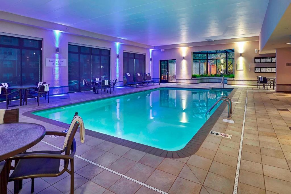 East Bloomington Hotel | Courtyard by Marriott Bloomington Mall of America