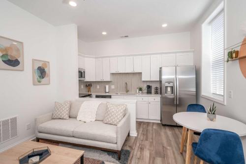 Covington House | Covington Charm 202