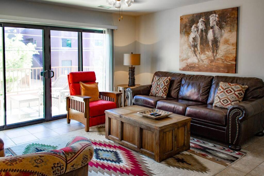 West Sedona Apartment | Cowboys & Angels - Classic Sedona style w/great location
