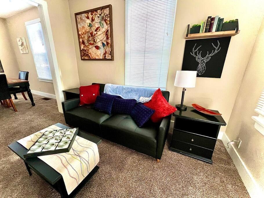 North Park House | Cozy cottage in the heart of the big city- dog friendly