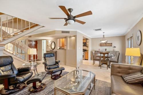Casitas Chaparral House | Cozy Cove