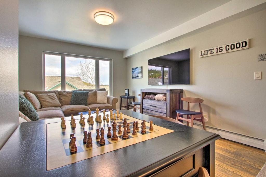Big Sky House | Cozy Montana Condo w/Walk to Big Sky Resort!