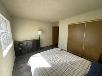 Chinatown Apartment | cozy two bedroom 1.5 bathroom close strip