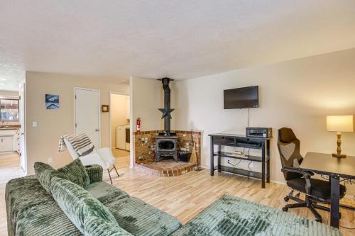 Cottage Grove House | Creative Escape! Eagle's Nest Hideaway