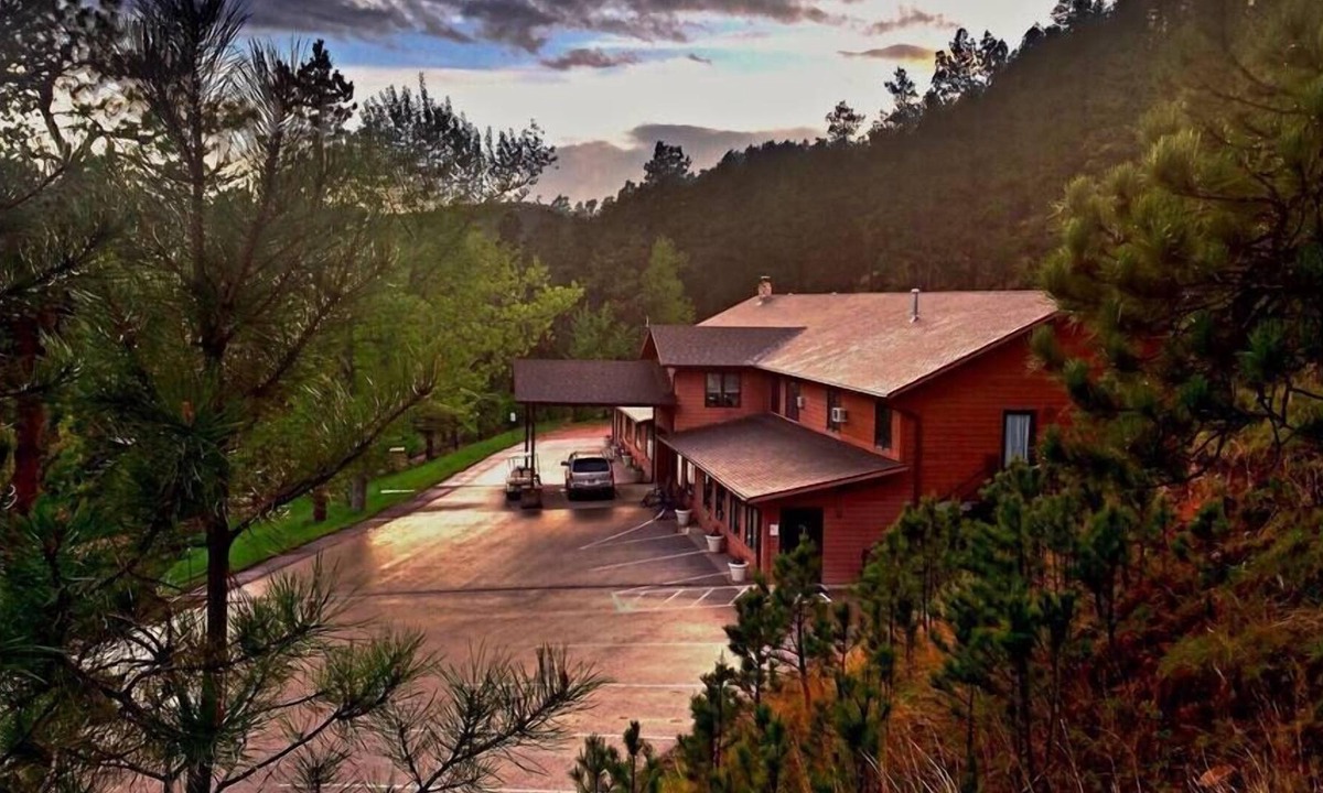 Hermosa House | Creek View Lodge - #8