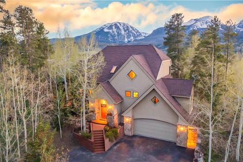 Hamilton Creek House | Crescent Moon Sanctuary