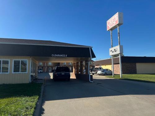 Crete Hotel | Crete Inn by Capital O Near Lincoln