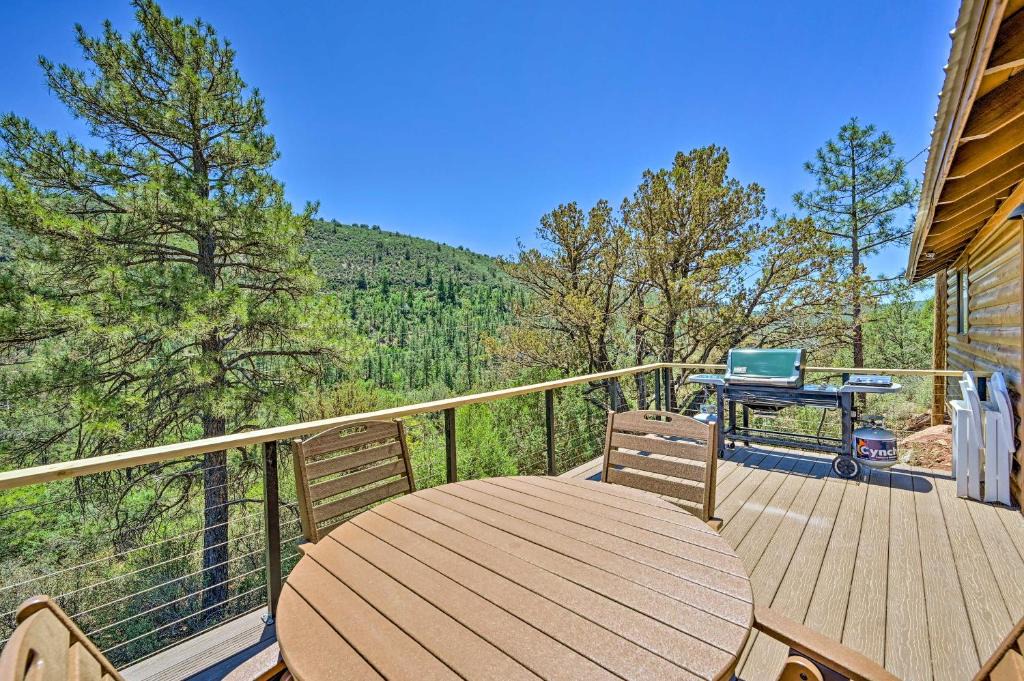 Payson House | Deck & Mogollon Rim Views: Secluded Payson Cabin