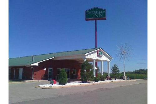 Steele Hotel | Deerfield Inn & Suites Steele Near Blytheville I-55