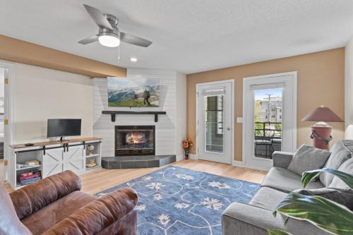 Lake Delton House | Dells Paradise At Lighthouse Cove Condominiums