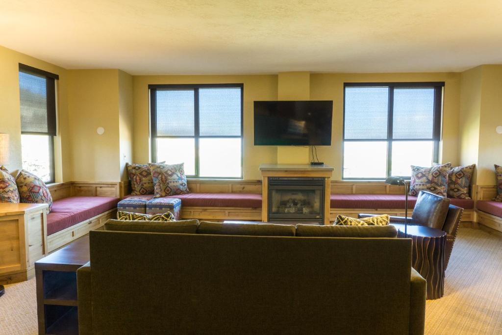 Park City Apartment | Deluxe condo in newly remodeled Grand Summit Hotel