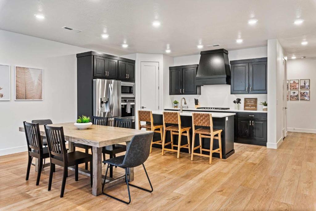 St. George House | Desert Color Hideaway townhouse