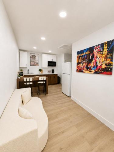 Paradise Apartment | Desert Oasis Studio Private Entrance