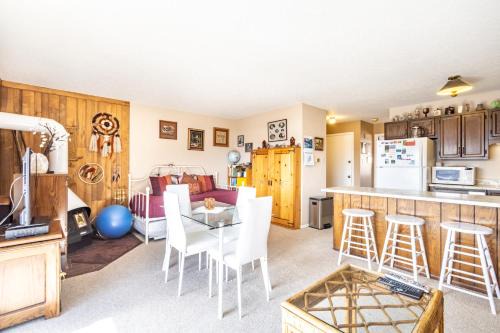 Dillon Apartment | Dillon Valley East #301Q