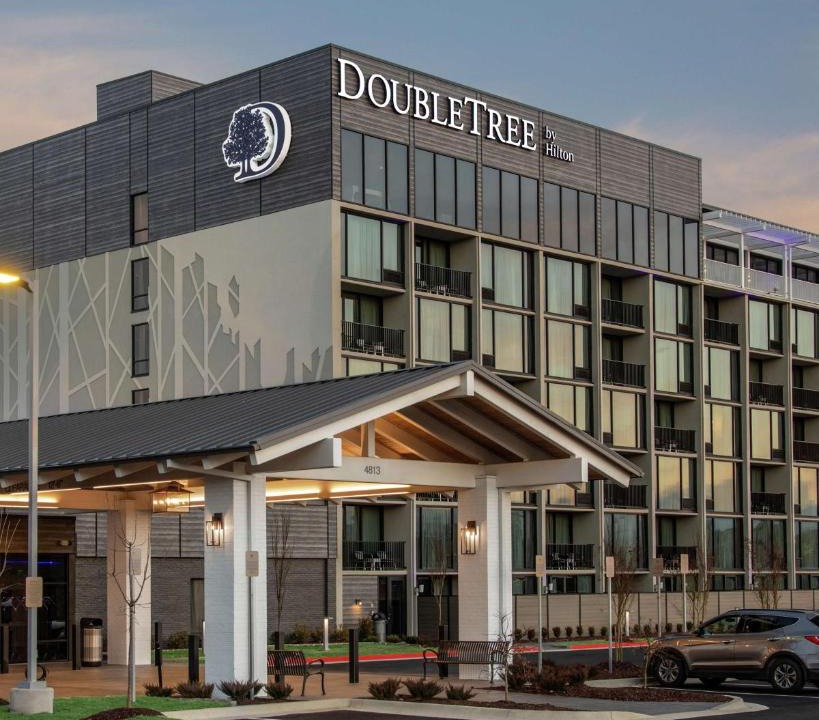 Hot Springs Hotel | DoubleTree by Hilton Hot Springs