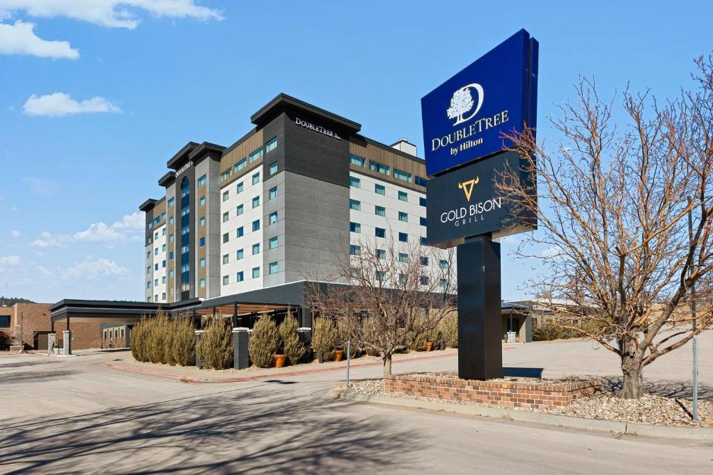 Historic Rapid City Hotel | DoubleTree by Hilton Rapid City Downtown Convention Center