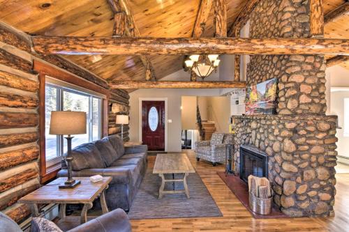 Buena Vista House | Downtown Buena Vista Cabin w/Patio & Grill!
