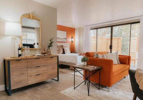 Walla Walla Apartment | Downtown Deluxe Studio - Patio, Walk to Wineries