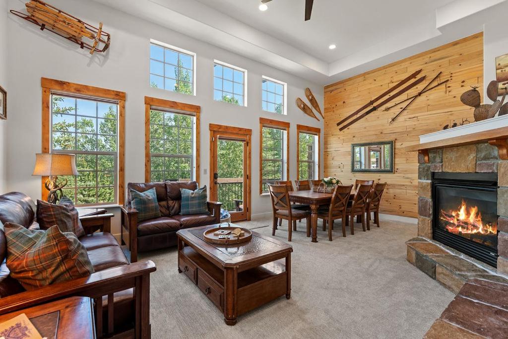 Winter Park House | Downtown WP Villa 709 I Private Hot Tub I Views I Bunk Room I Desk I Discounted Attractions