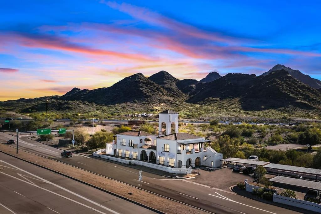 Camelback East House | Dreamy Desert Paradise 3BR Stunning Mountain Views