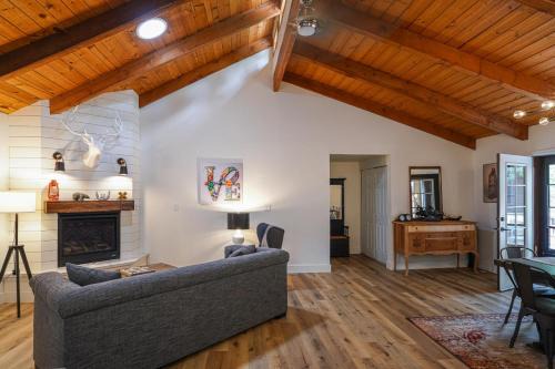 Pinetop House | Drifting Snow Cabin - Pinetop, AZ