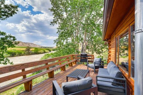 Dubois House | Dubois Riverfront Lodge w/On-Site Fishing & Views