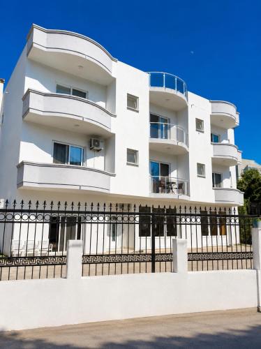 Gjerana Hotel | Duraku Apartments