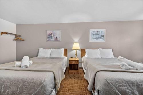 Manitou Springs House | Eagle Motel Suite 120