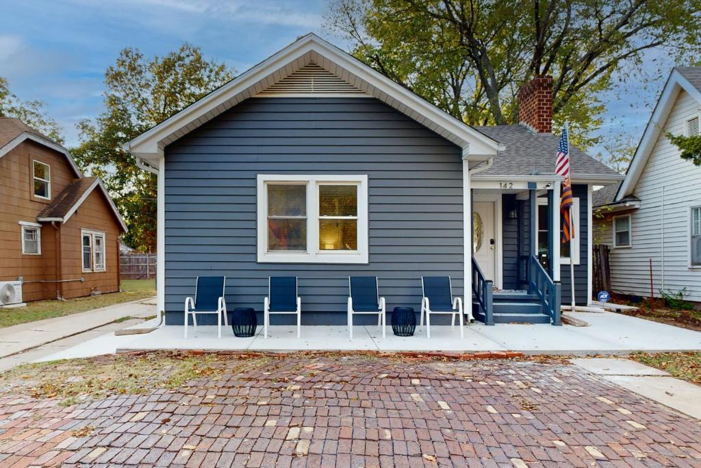 Stillwater House | Easy Access to OSU! 'Marvin's Manor' in Stillwater