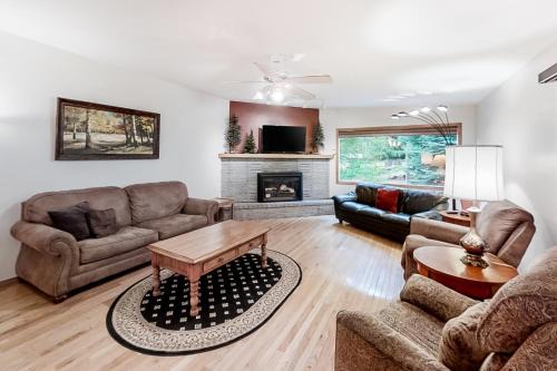 Joseph House | Echo Lake Upper