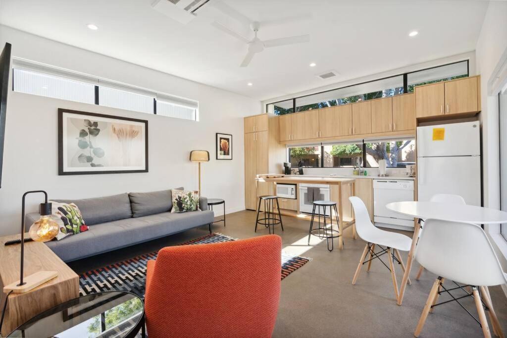Camelback East Apartment | Eco-friendly 2-bedroom Apartment - 80 Walkscore!