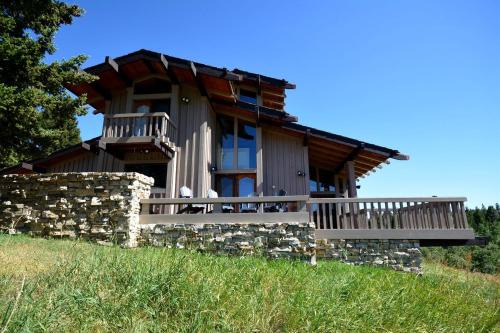 Cameron House | Elegant Mountain Retreat with Private Fishing Access near Madison River, Montana