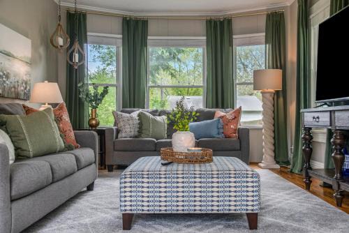 Benson House | Enchanting Benson Home BBQ & Fenced Yard