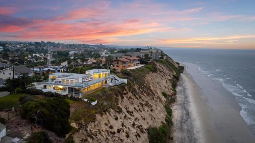 Encinitas House | Encinitas Shores - Beachfront, Ocean View & Patio