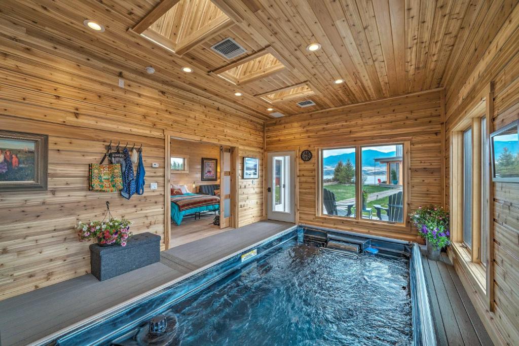 McAllister Apartment | Ennis Lake Studio w/Kayak, Pool & Fire Pit!