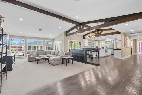 Central Scottsdale House | Equinox - Pool & Hot Tub - Mins to StarFire Golf