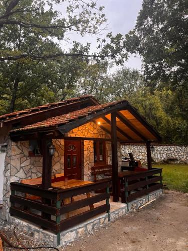 Karuc House | Etno House Šćepanov Hlad