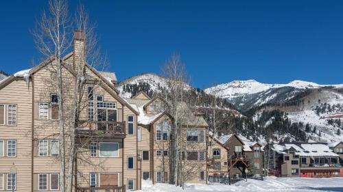 Telluride House | Etta Place Too 113 by AvantStay